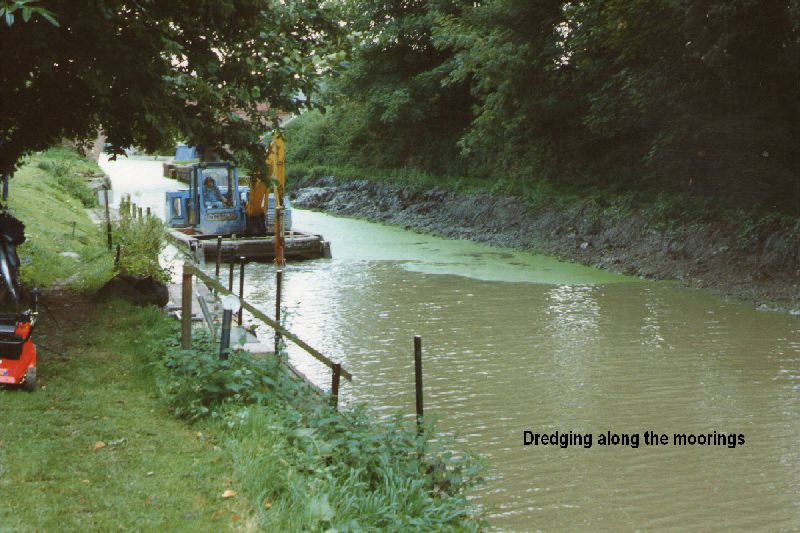 Dredging along the moorings (2)